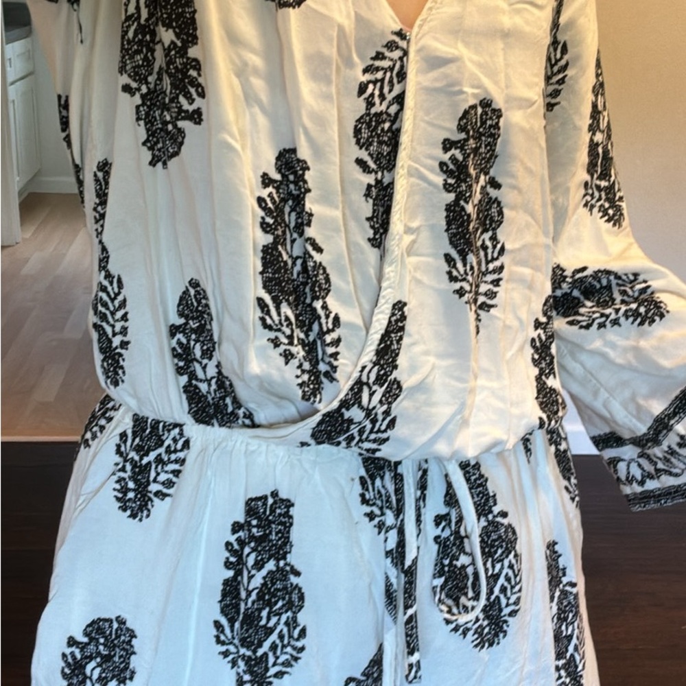 Damask Romper - Picture 2 of 3
